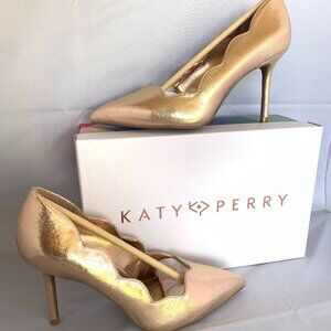 Katy Perry Scalloped Pointy Wavy Metallic Toe Pumps Rose Gold - The Dina Size 8M